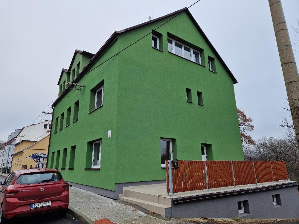 Penzion Dubi - Ruska 393 - 110 Екстериор снимка